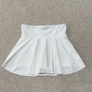 Old Navy White Active skirt